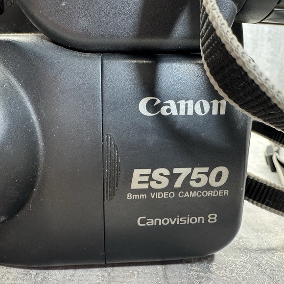 Canon ES750 8mm Video8 Camcorder Camera Video Transfer No Battery Untested As Is - Picture 4 of 8
